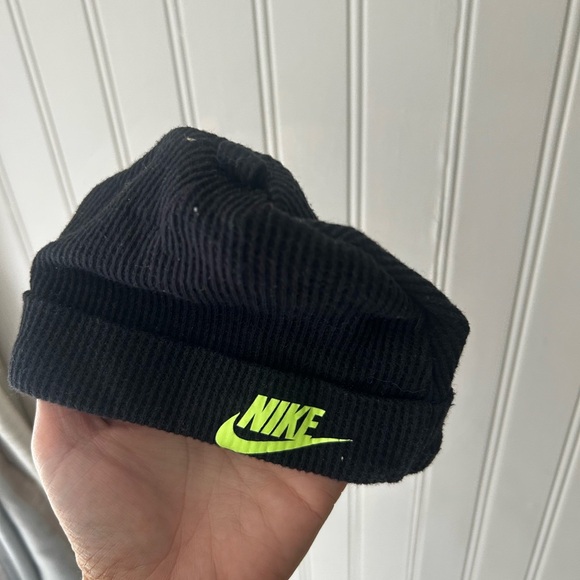 3 Piece Set Nike Baby 6 Months Gray Black Matching Set with Hat - Picture 12 of 12